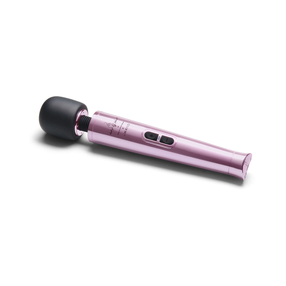 Baby Phat x Le Wand Classique Cordless Petite Rechargeable Vibrating Massager Pink